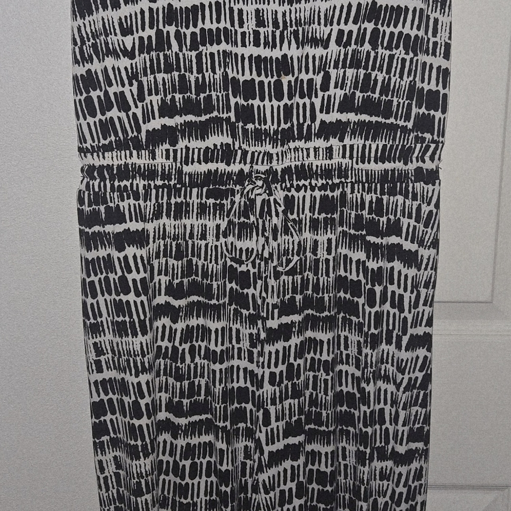 Calvin Klein Bkack and White Patterned Jumpsuit